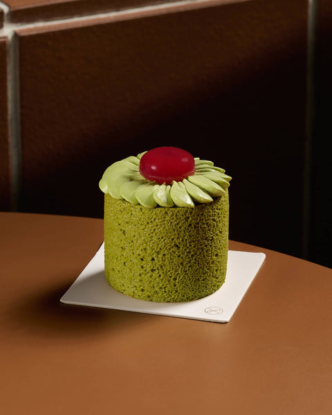 PETIT Matcha Strawberry Cake